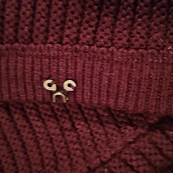 Sweater - Picture 4 of 7